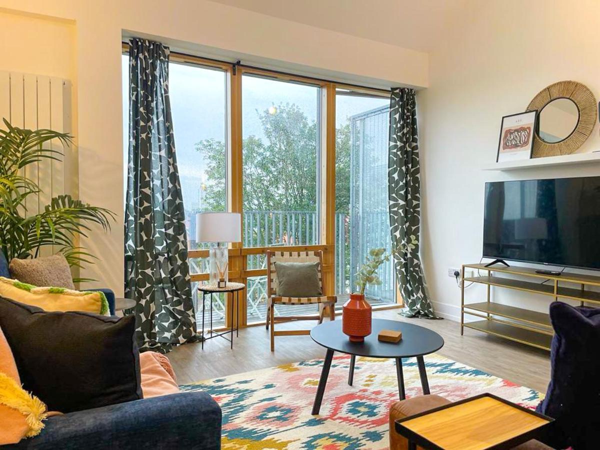 Coventry Large 4-Bed Townhouse By Empower Homes Luaran gambar