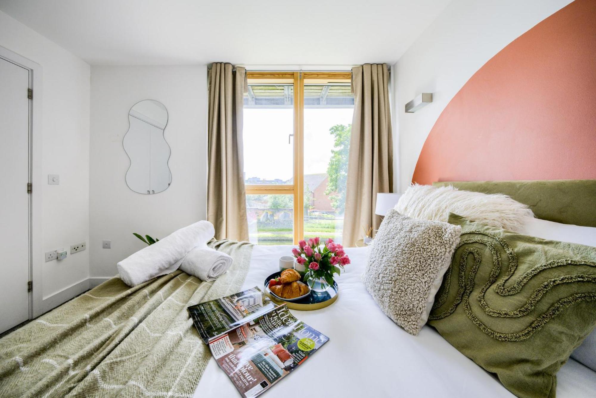 Coventry Large 4-Bed Townhouse By Empower Homes Luaran gambar