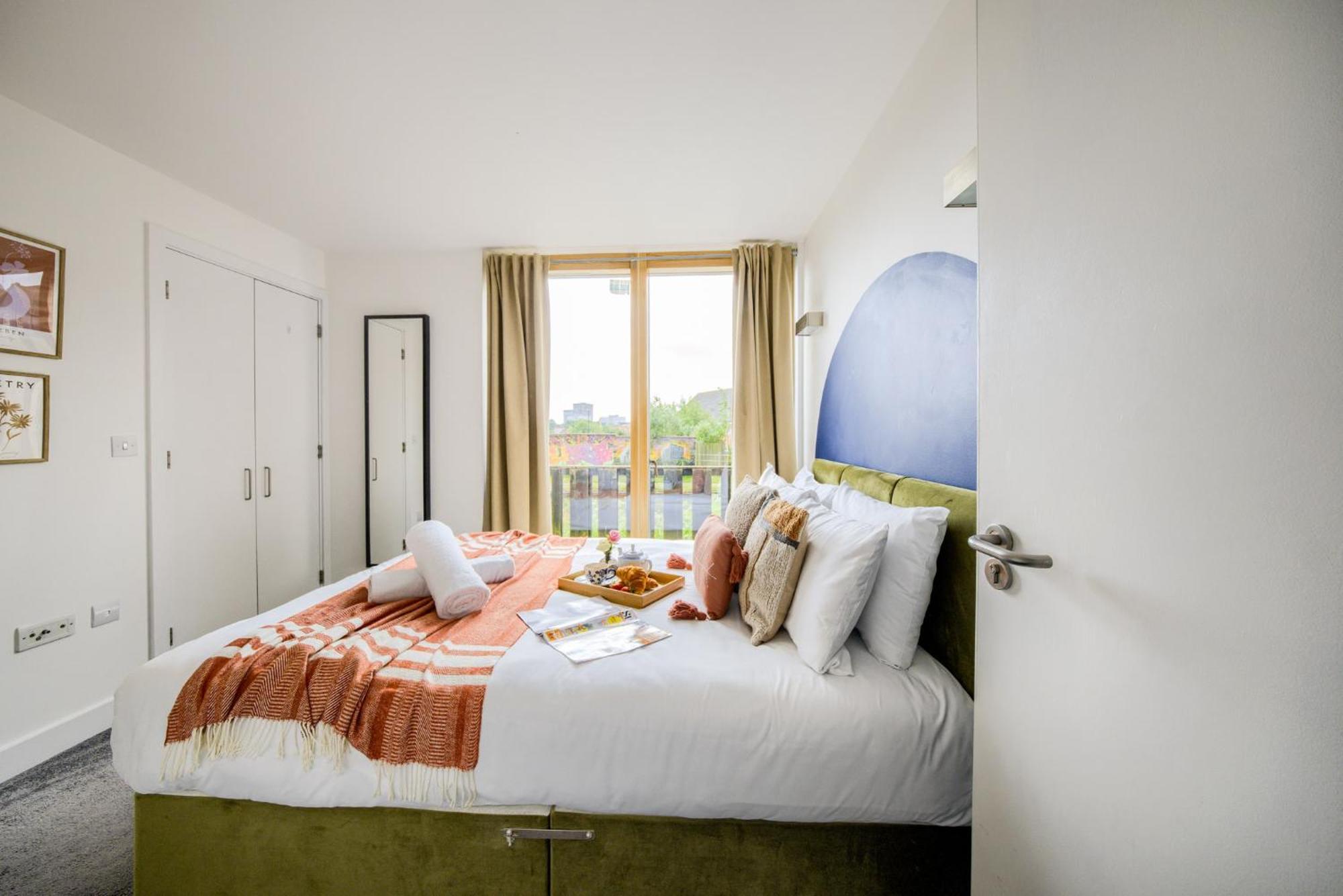Coventry Large 4-Bed Townhouse By Empower Homes Luaran gambar