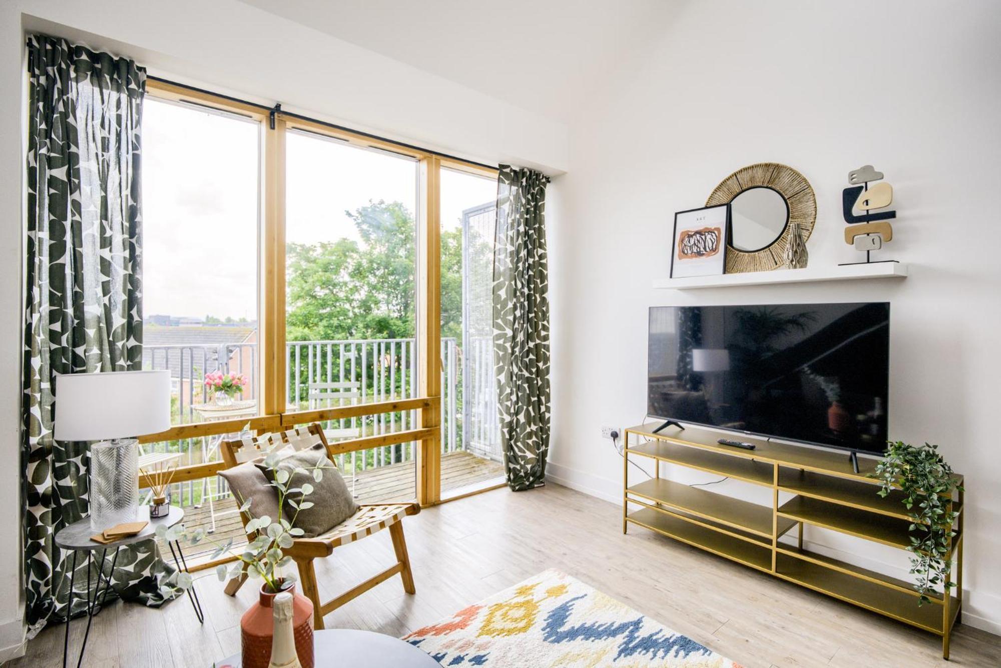 Coventry Large 4-Bed Townhouse By Empower Homes Luaran gambar